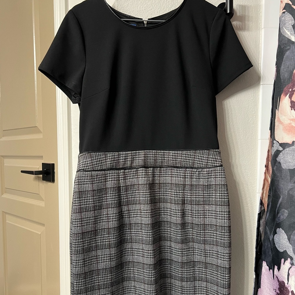 APT 9 Professional Dress Size 8